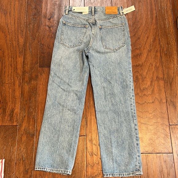NWT Aritzia Joni jeans 26L - Picture 8 of 8